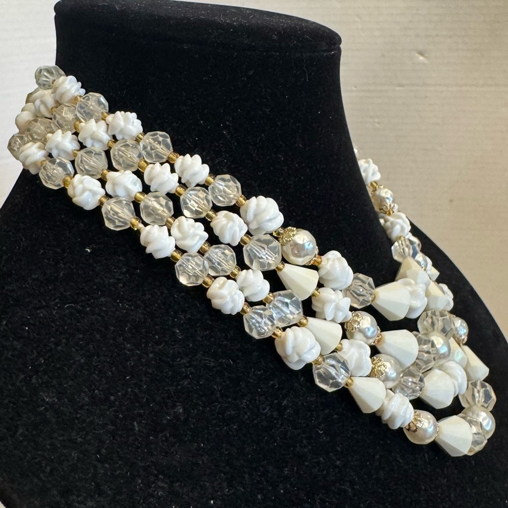 Vintage West Germany Multifaceted Four Strand Lucite Beads Faux Pearl Necklace - Picture 5 of 16